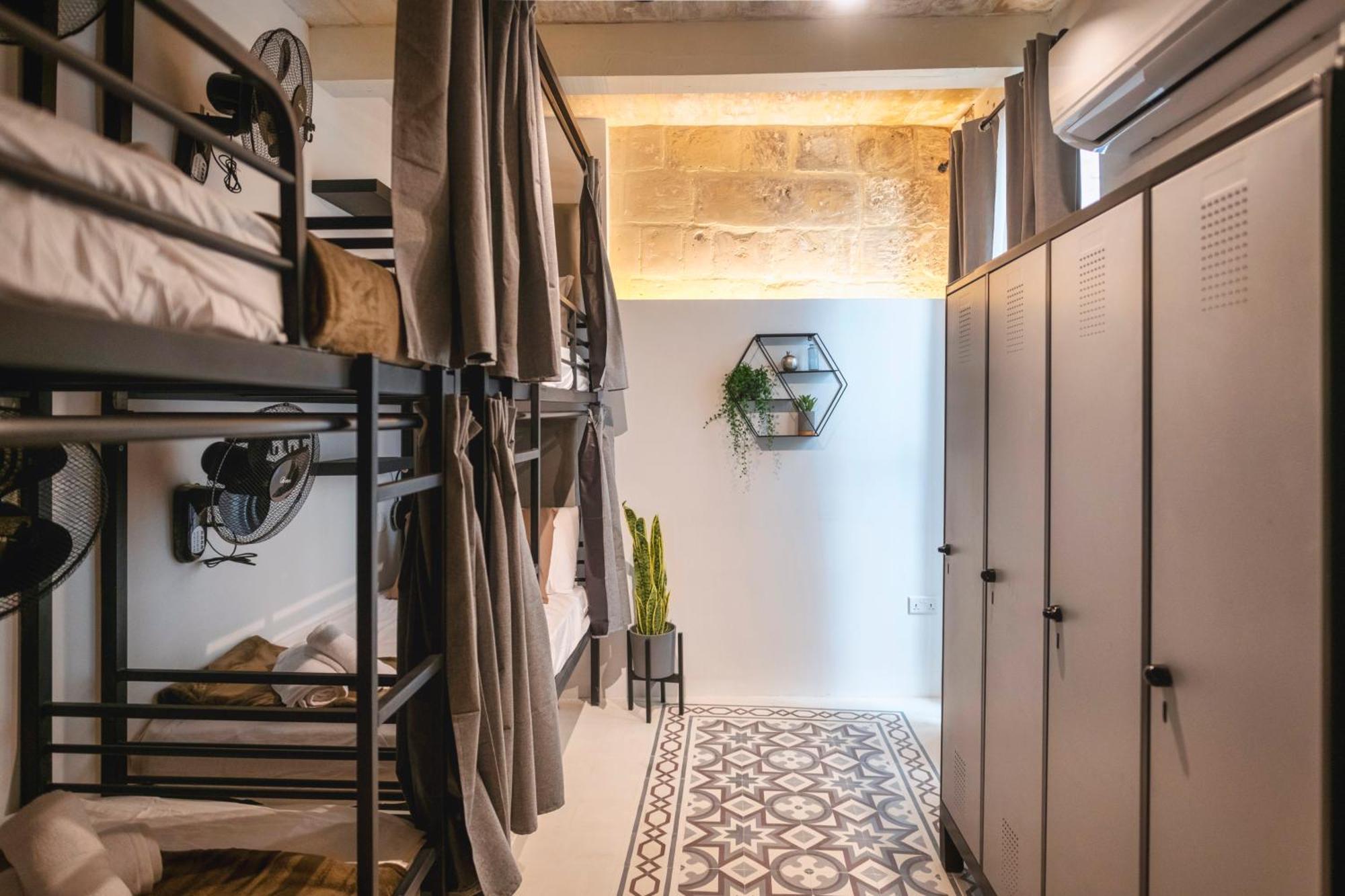 Mandera'S Boutique Suites & Dorms فاليتا المظهر الخارجي الصورة