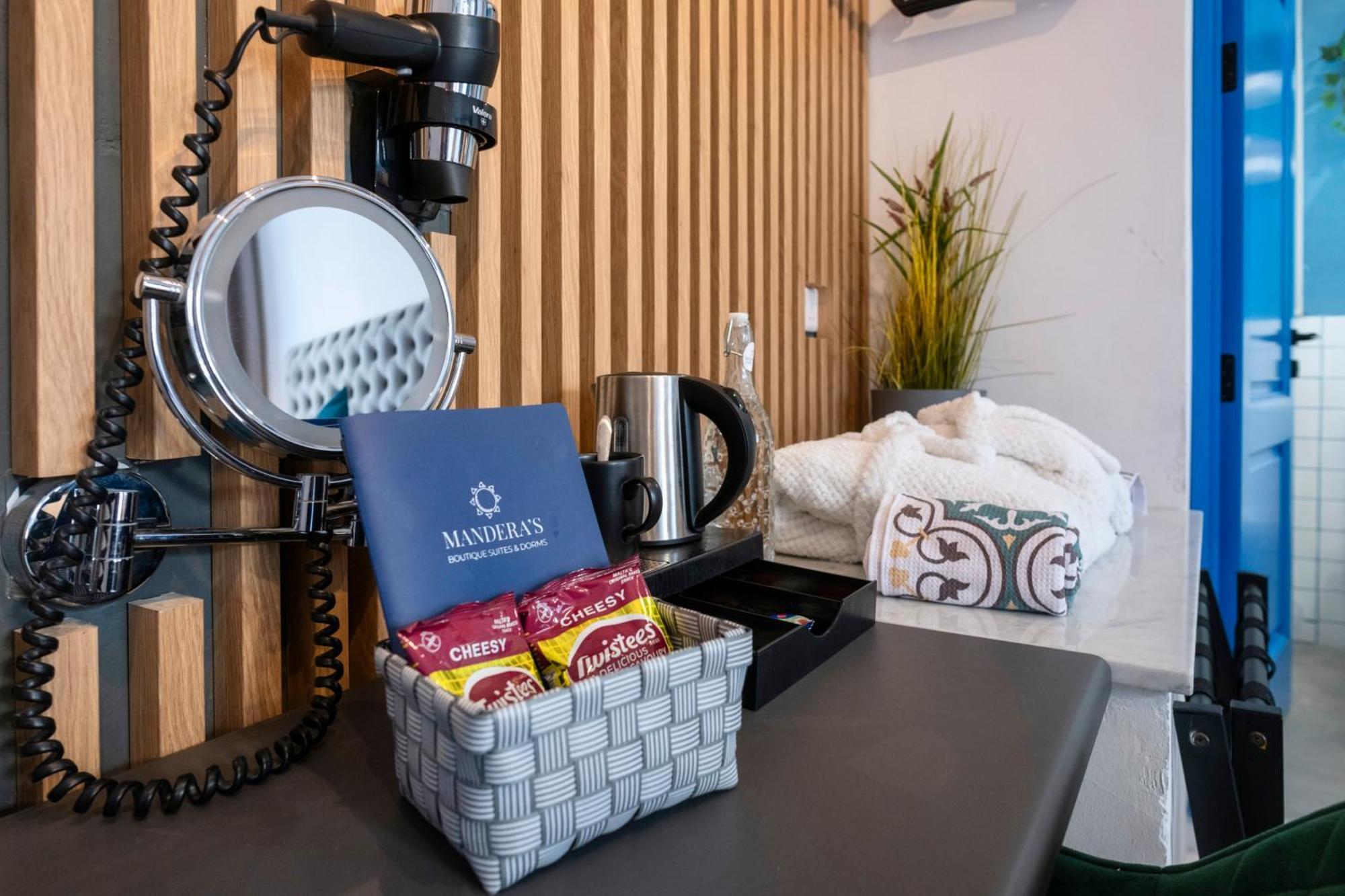 Mandera'S Boutique Suites & Dorms فاليتا المظهر الخارجي الصورة