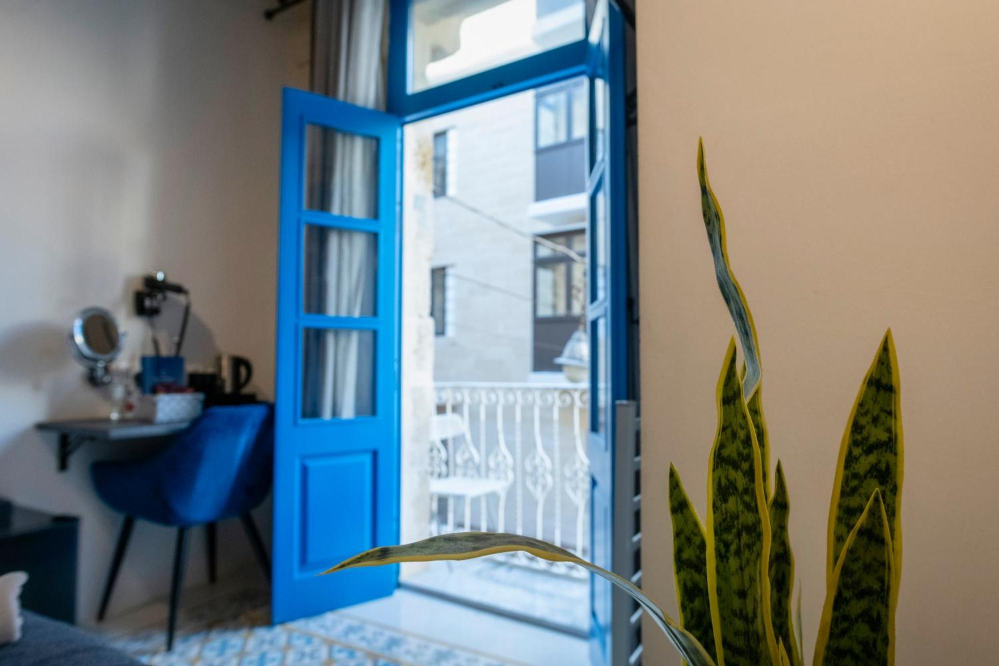 Mandera'S Boutique Suites & Dorms فاليتا المظهر الخارجي الصورة