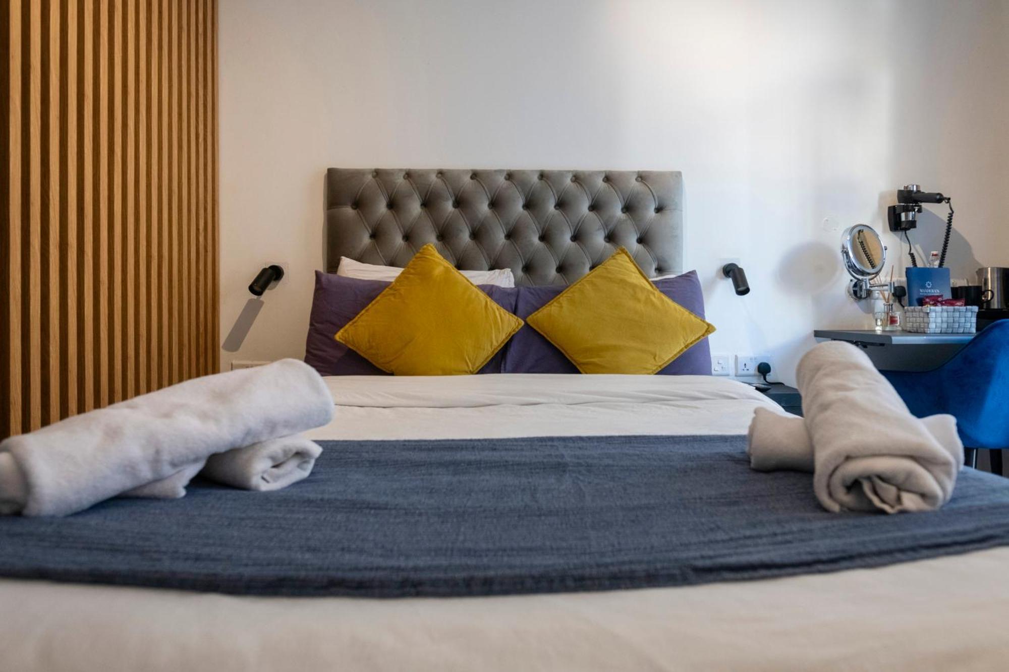 Mandera'S Boutique Suites & Dorms فاليتا المظهر الخارجي الصورة