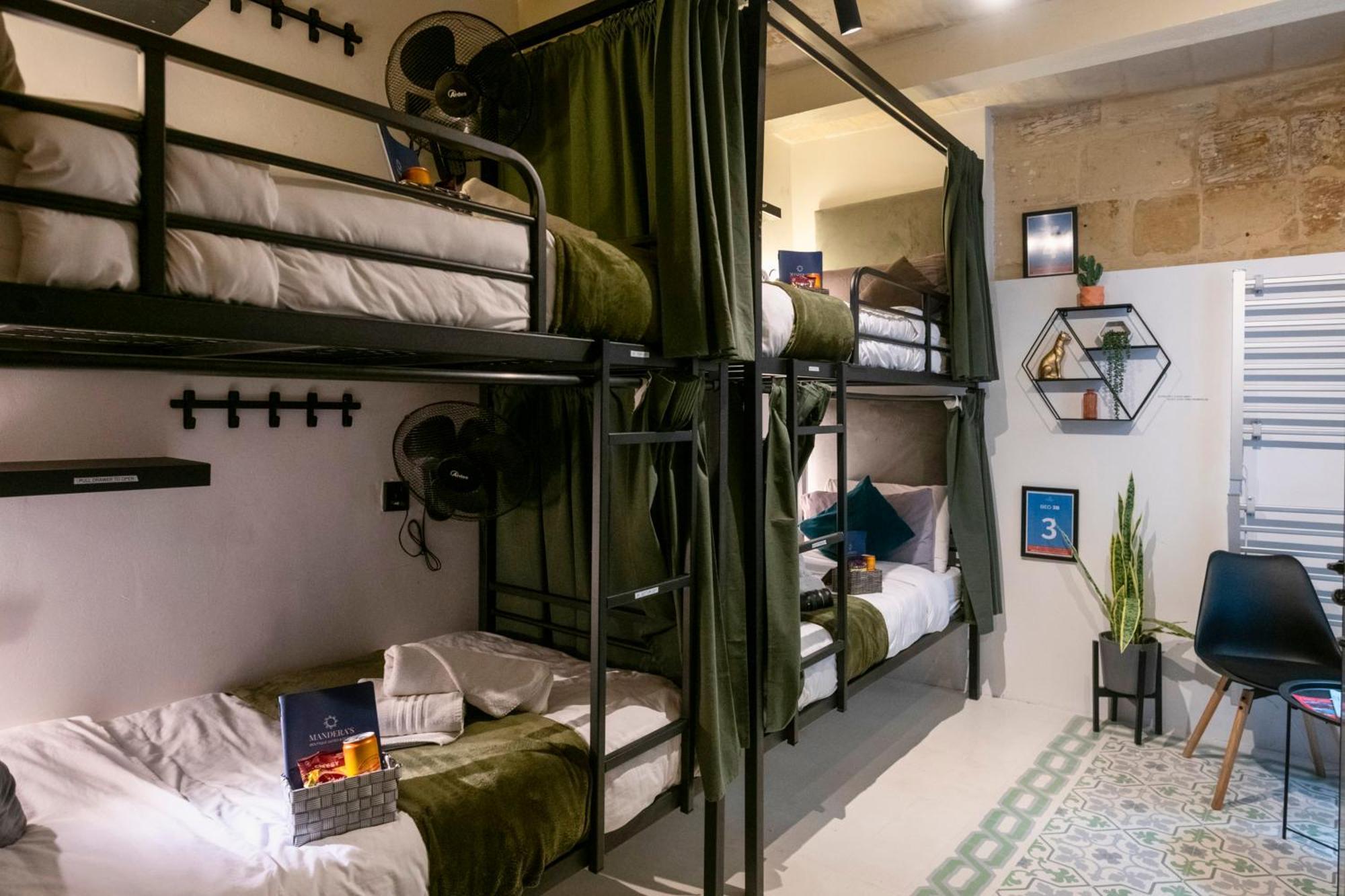 Mandera'S Boutique Suites & Dorms فاليتا المظهر الخارجي الصورة